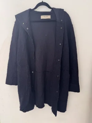 Zara Basic