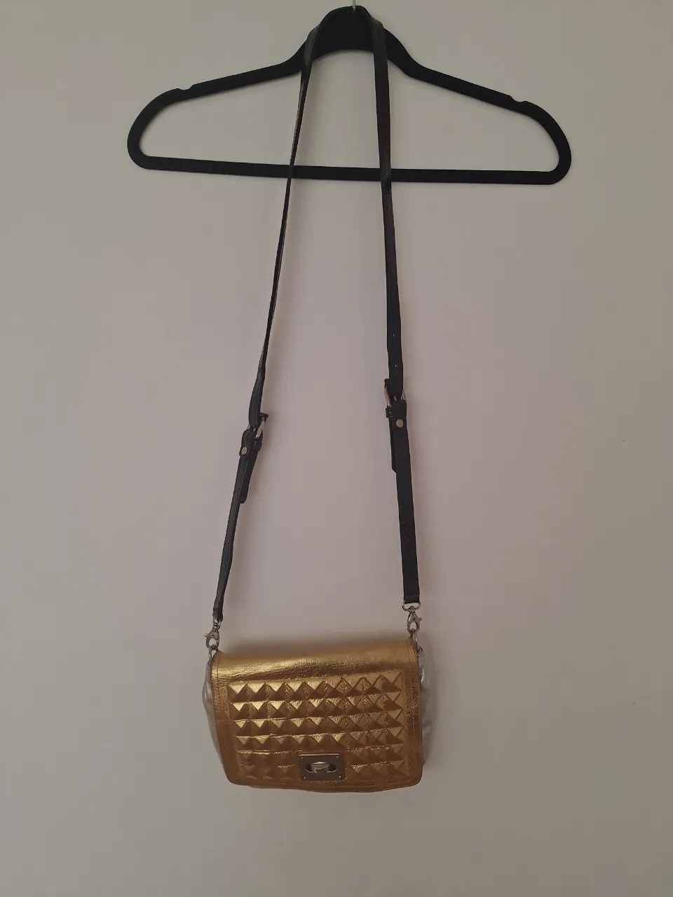 Cartera Jazmín Chebar - imagen 1