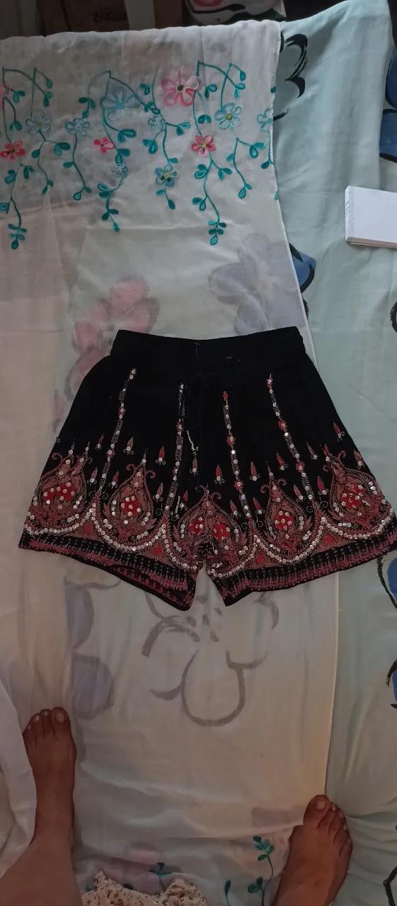 Short Yagmour - imagen 1