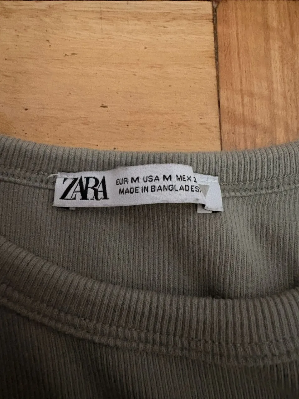 Musculosa Zara miniatura 2