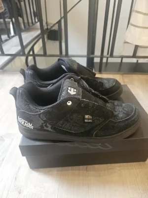 Etnies