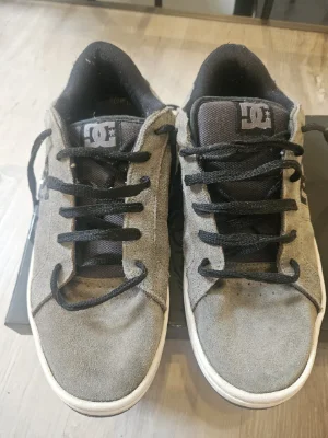 DC Shoes