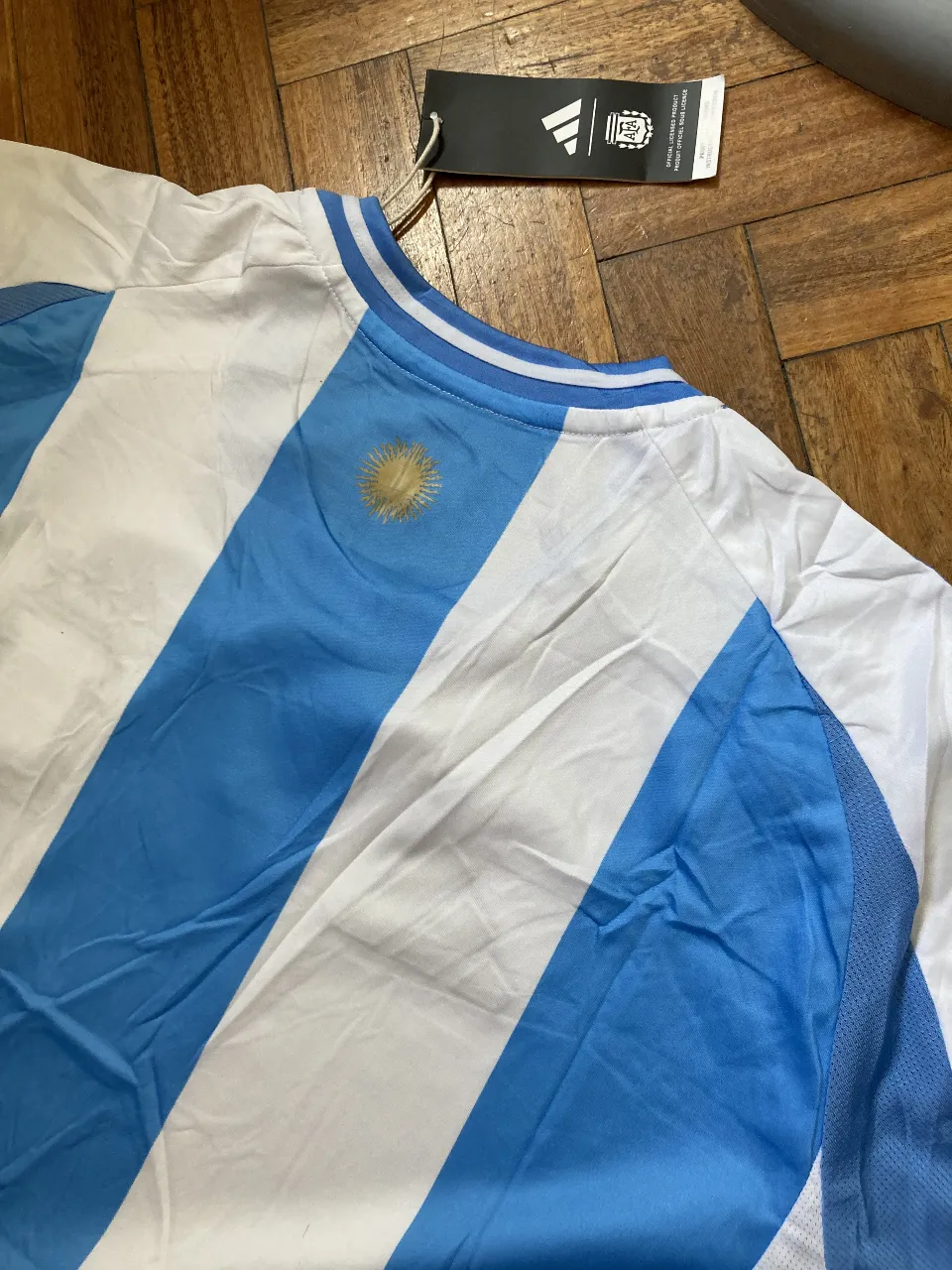 Camiseta adidas - Vista 3
