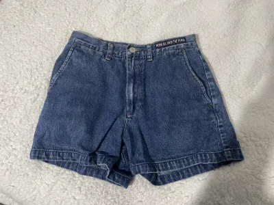Limited jeans