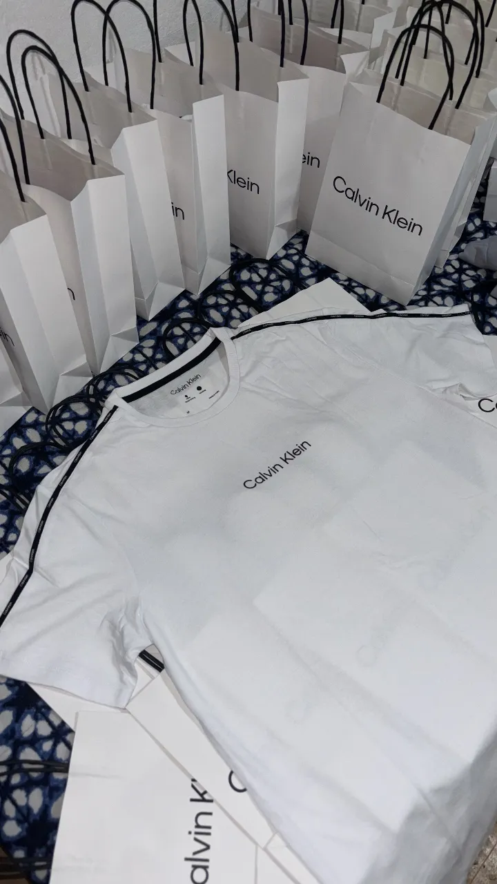 Remera Calvin Klein - imagen 2
