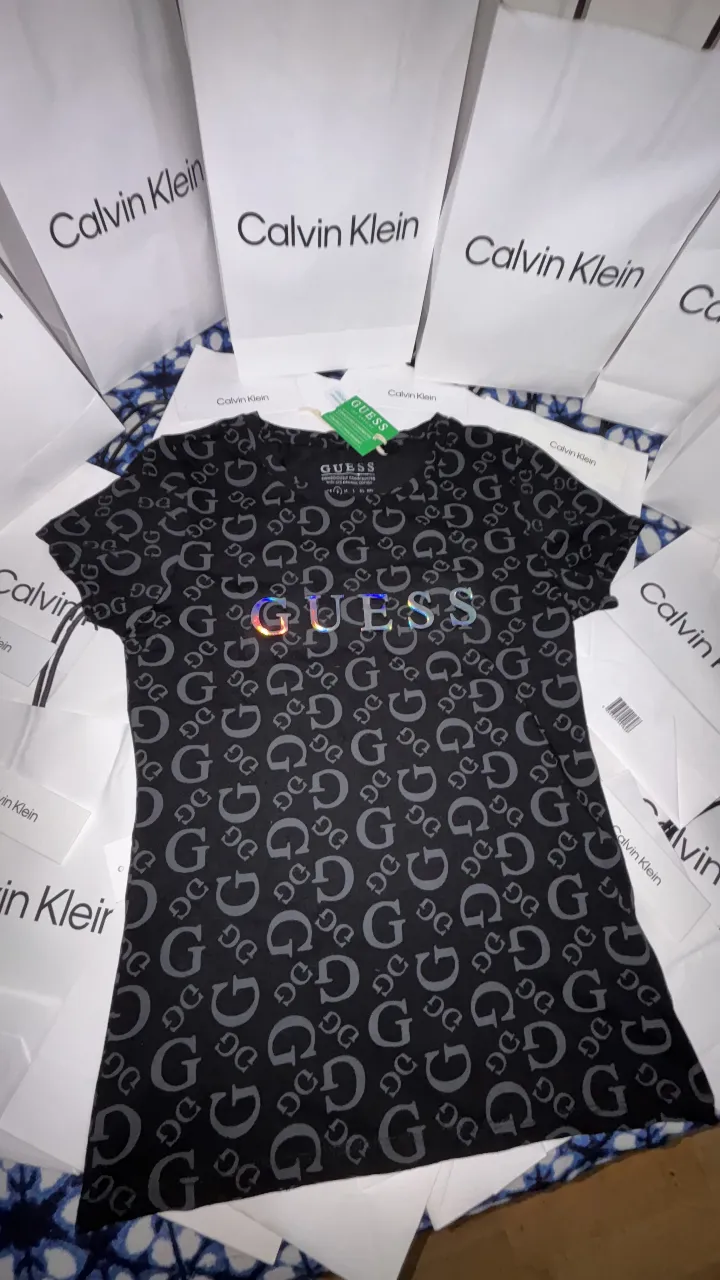 Remera GUESS - imagen 1
