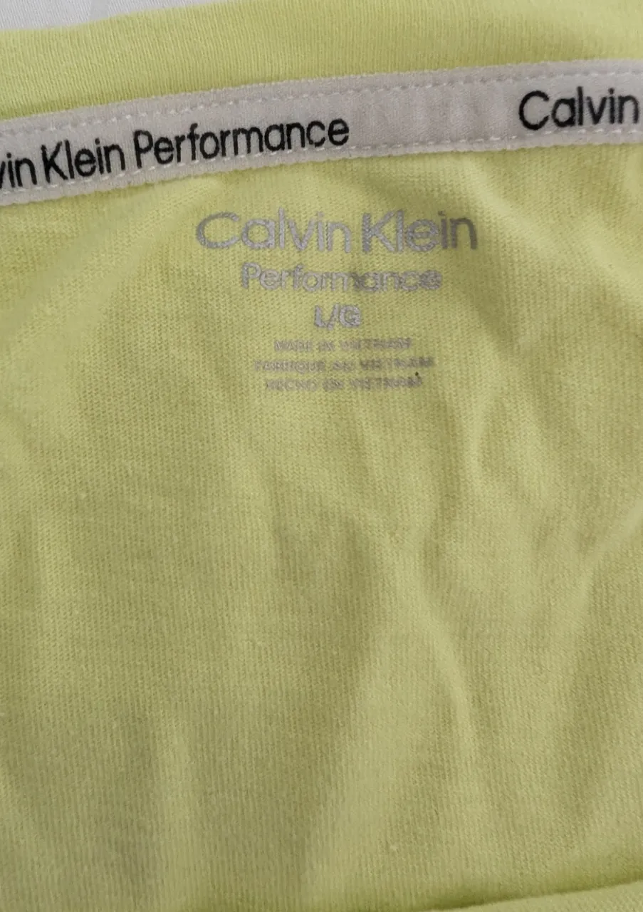 Remera Calvin Klein - imagen 3