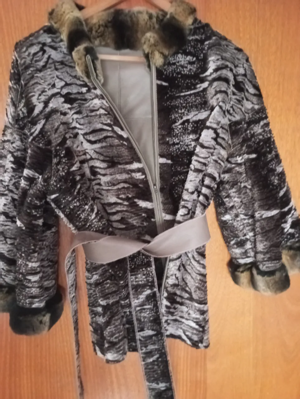 Campera Desconozco - imagen 1