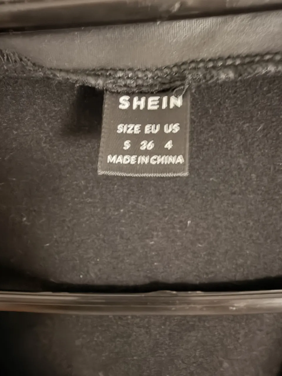Campera Shein - imagen 3