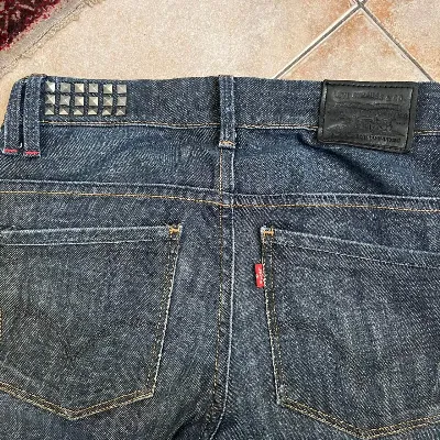 Levi's