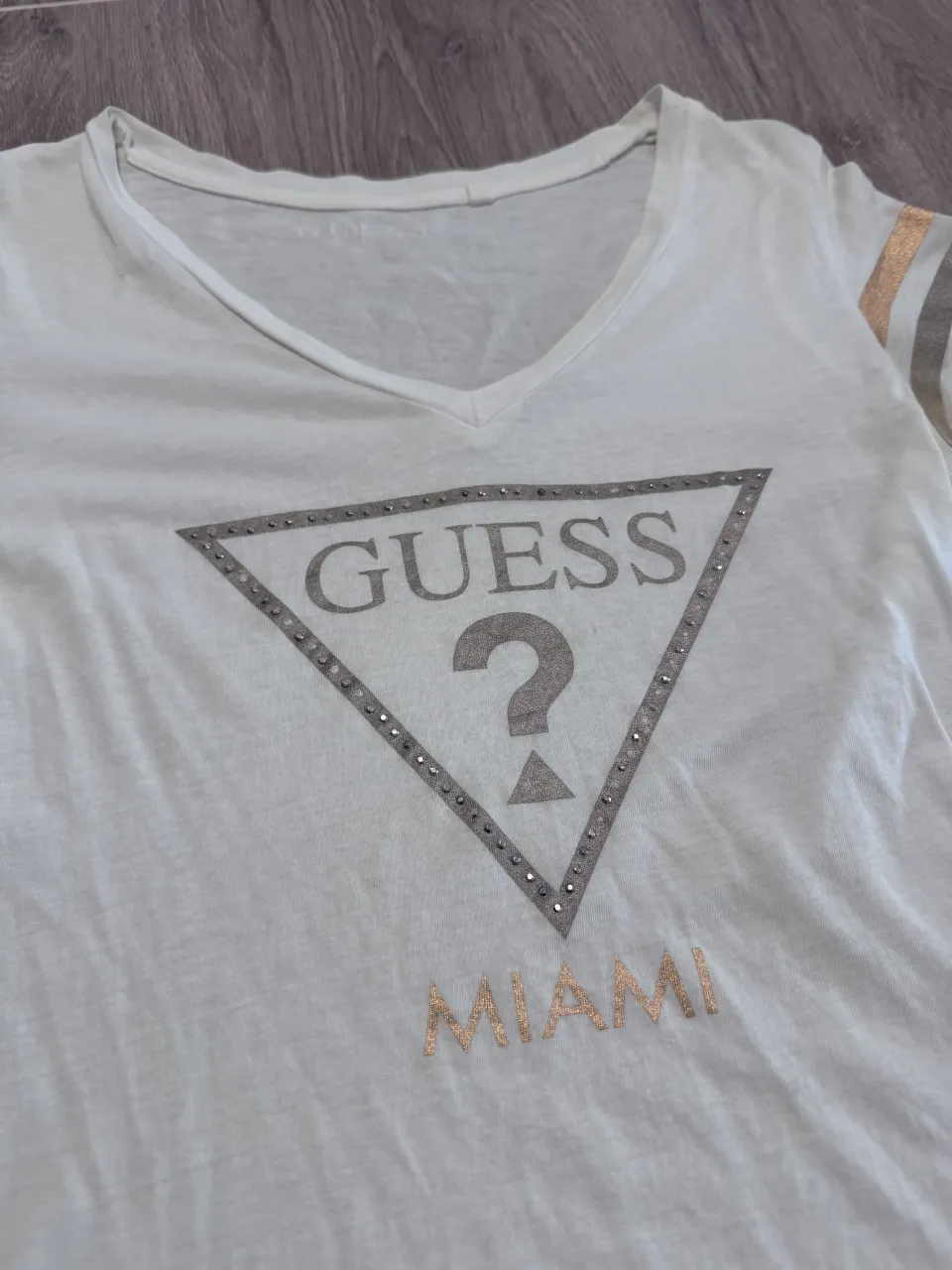 Remera GUESS - imagen 2
