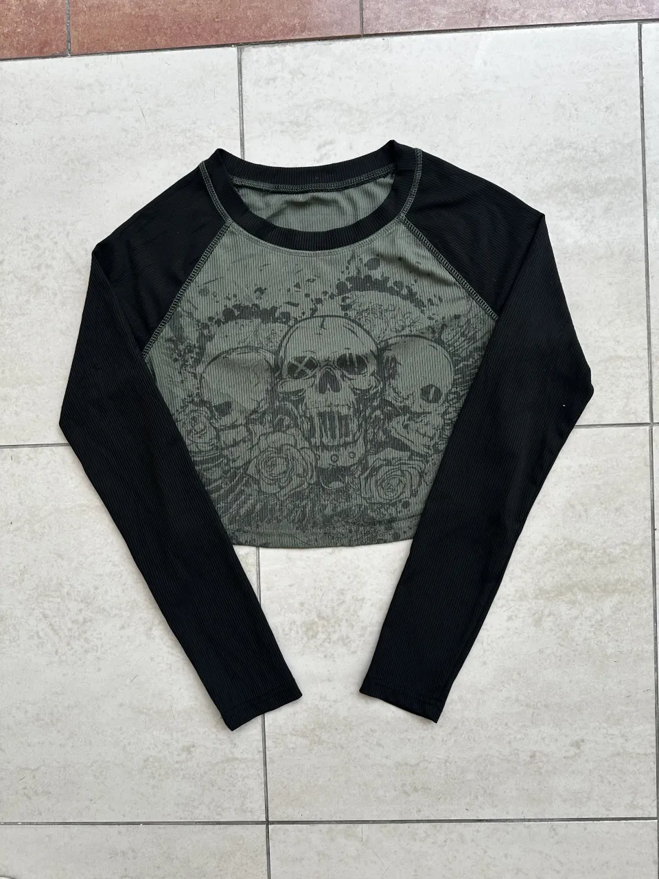 Remera A ≠ - imagen 1