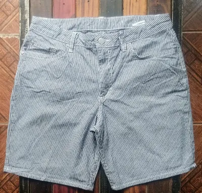 Lee