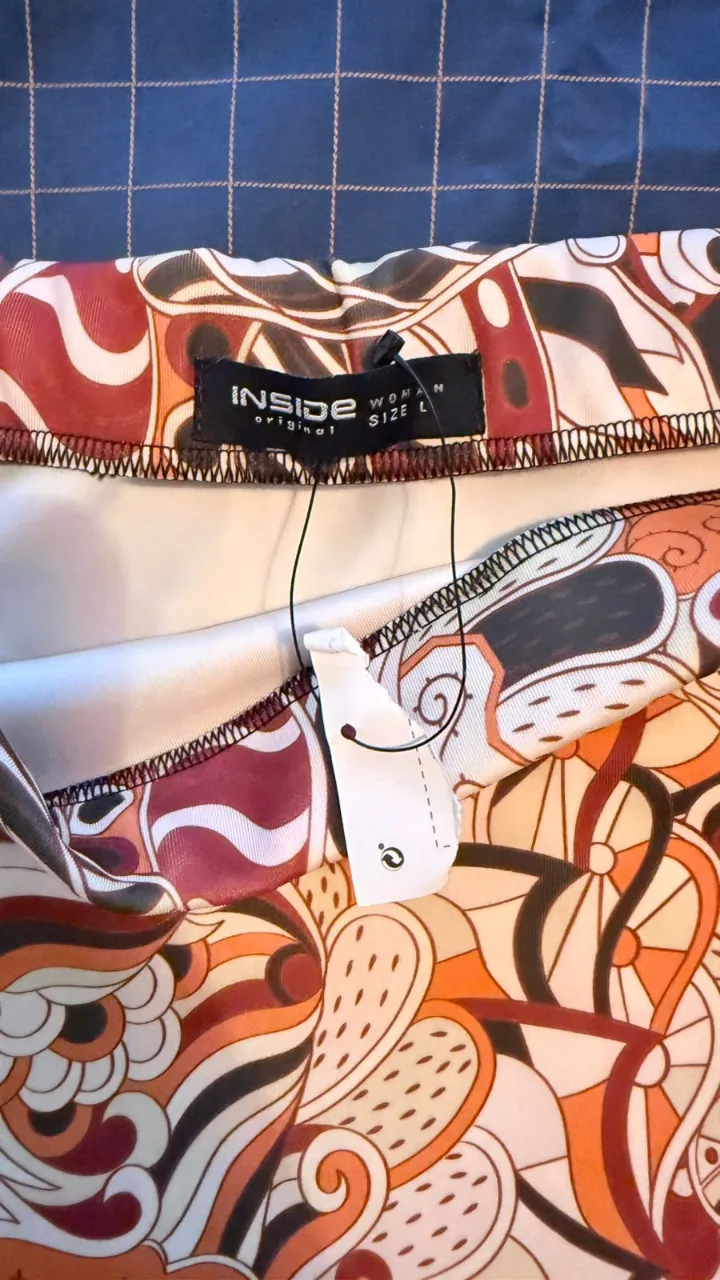 Pollera Inside - imagen 2
