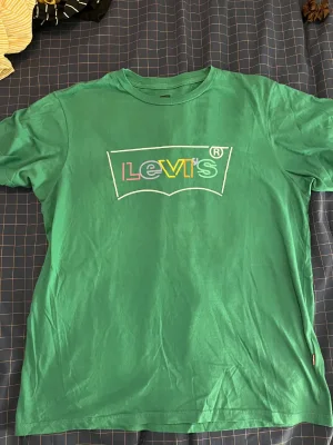 Levi's
