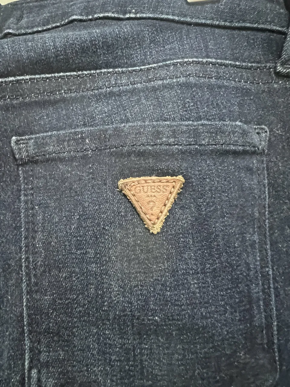 Jean GUESS miniatura 4