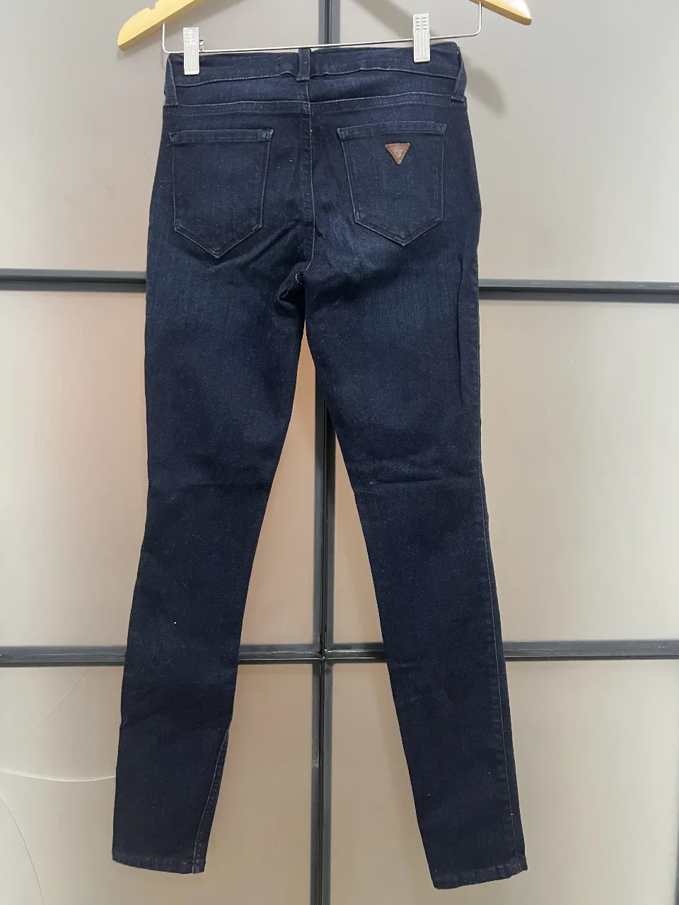 Jean GUESS - Vista 2