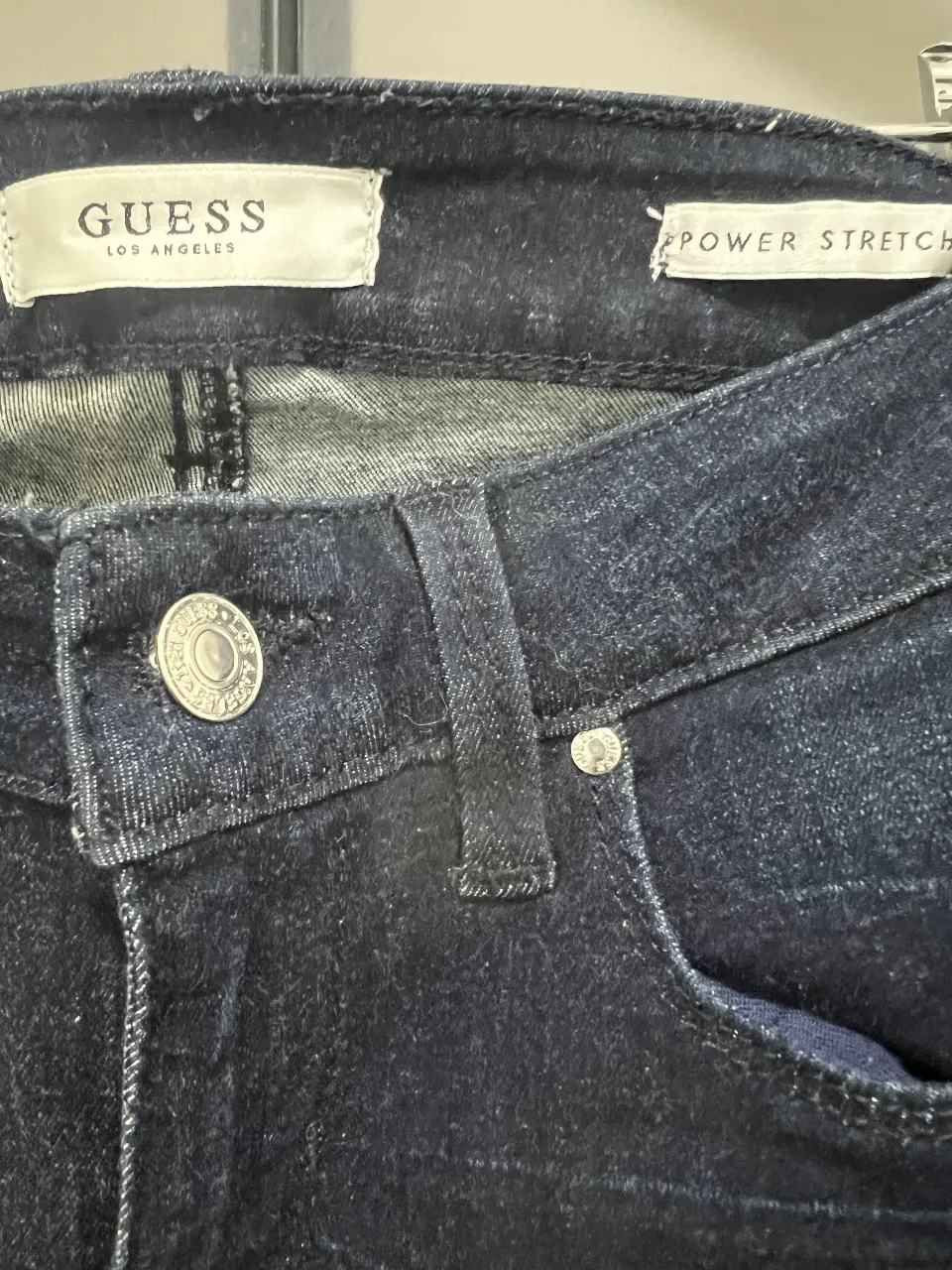 Jean GUESS - Vista 3