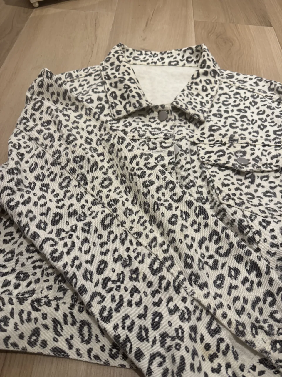 Campera Shein - imagen 2