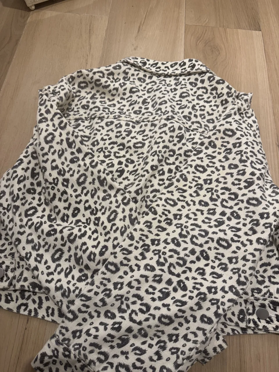 Campera Shein - imagen 3