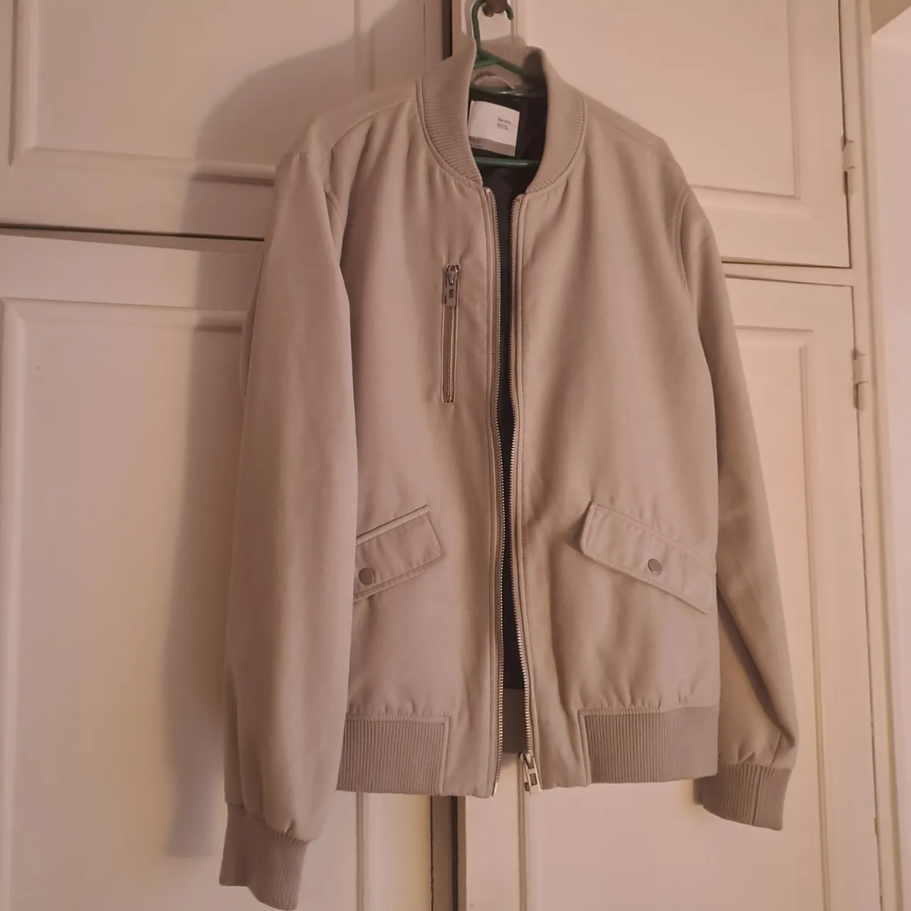Campera Bershka - Vista 2