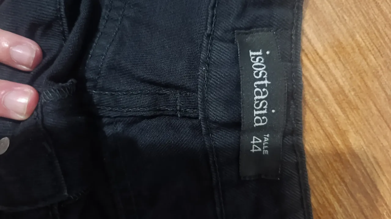 Jeans por los tobillos Isostasia - imagen 2