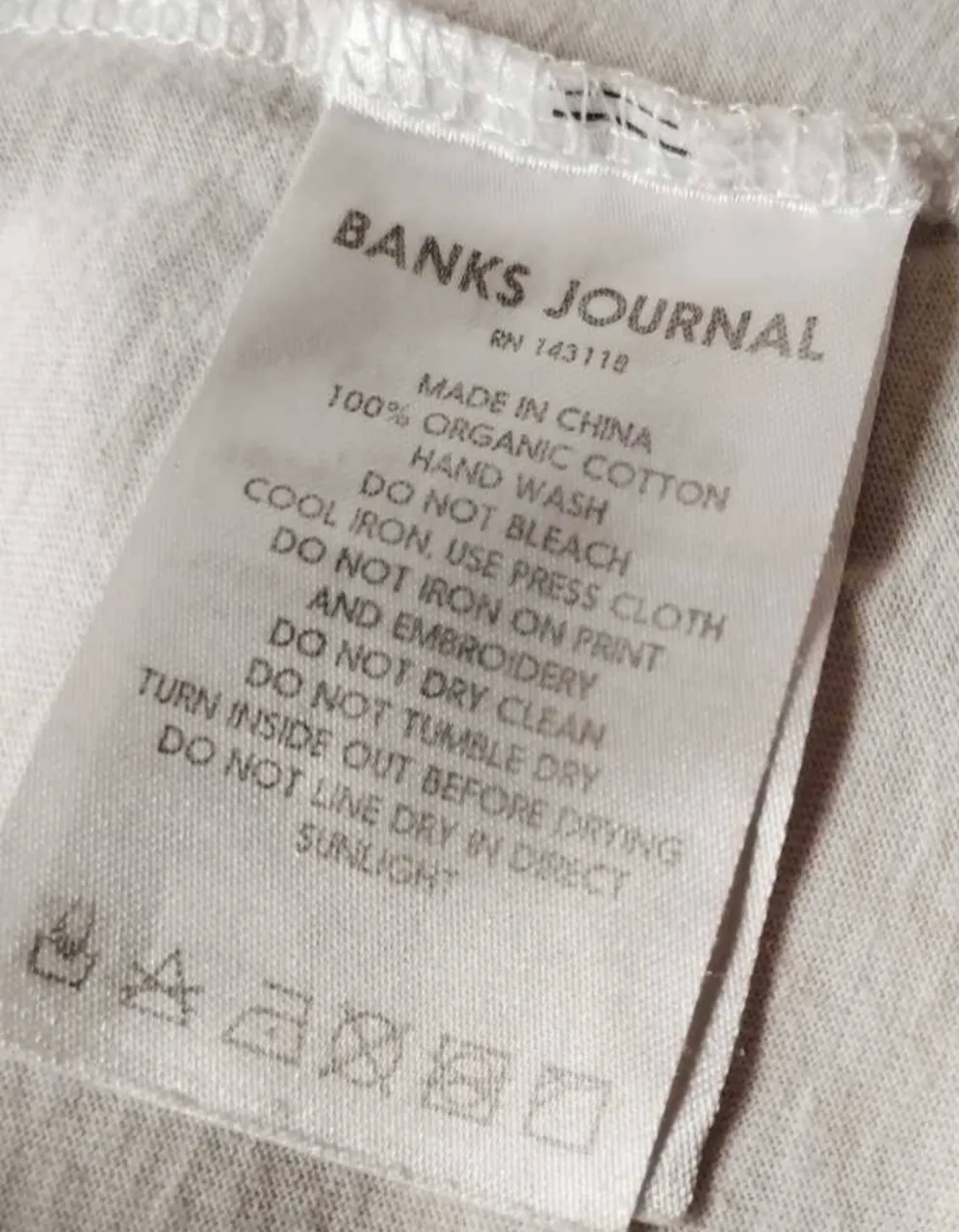 Remera Banks journal - imagen 5