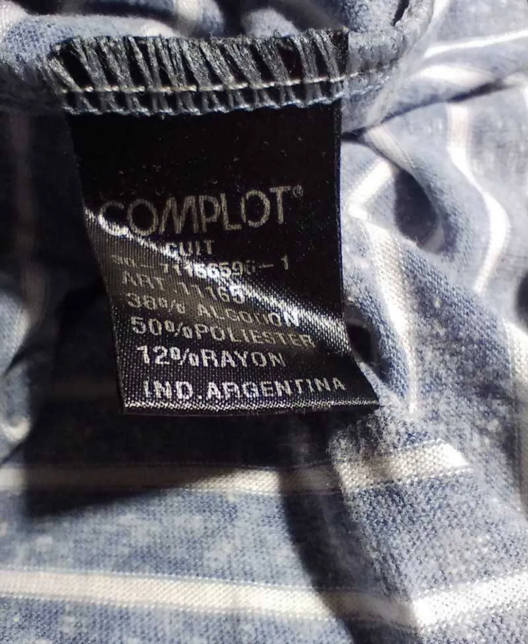 Remera Complot - imagen 5
