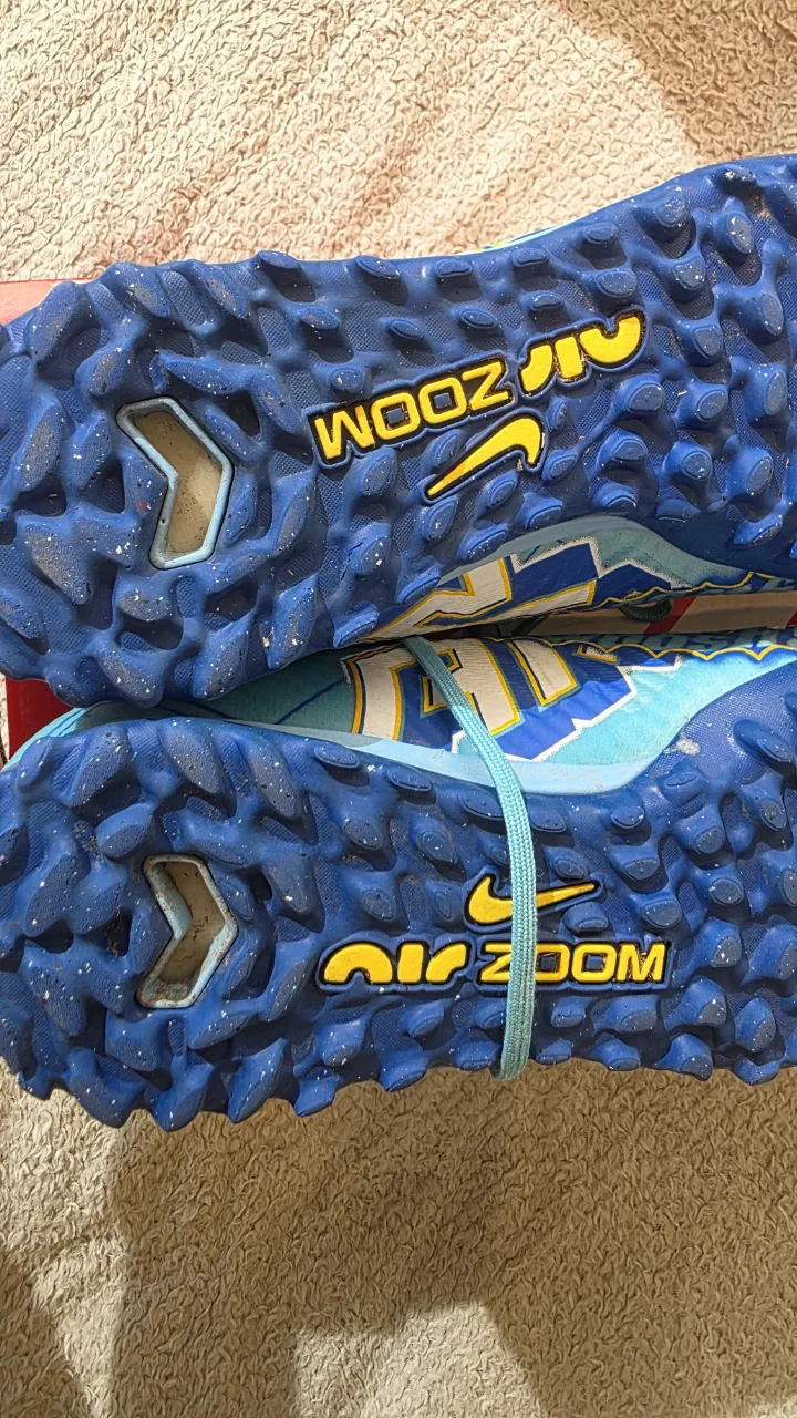 Botines Nike - imagen 4