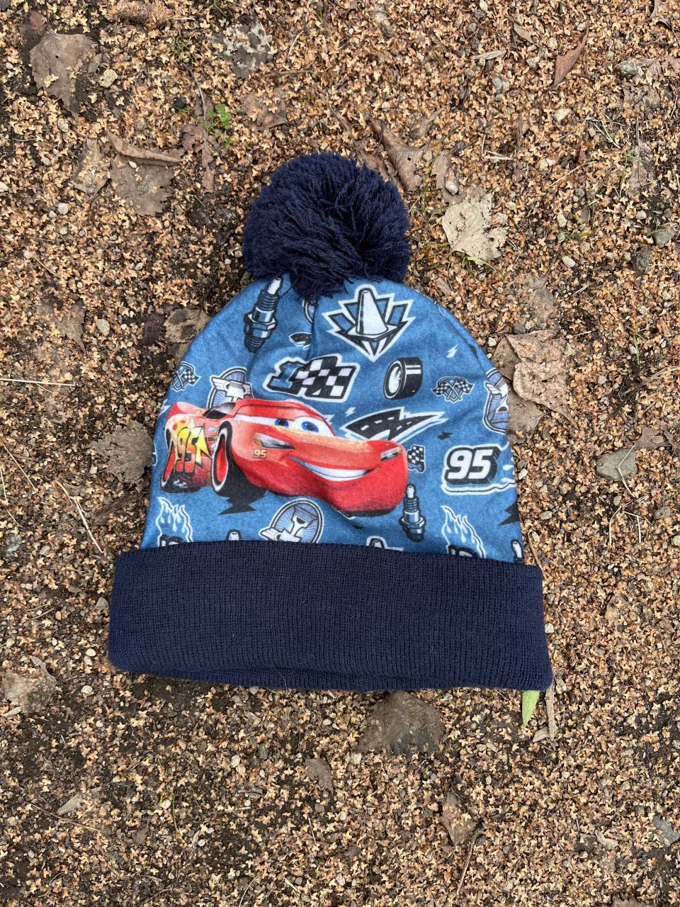 Gorra y gorro Disney - imagen 1