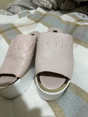 DKNY