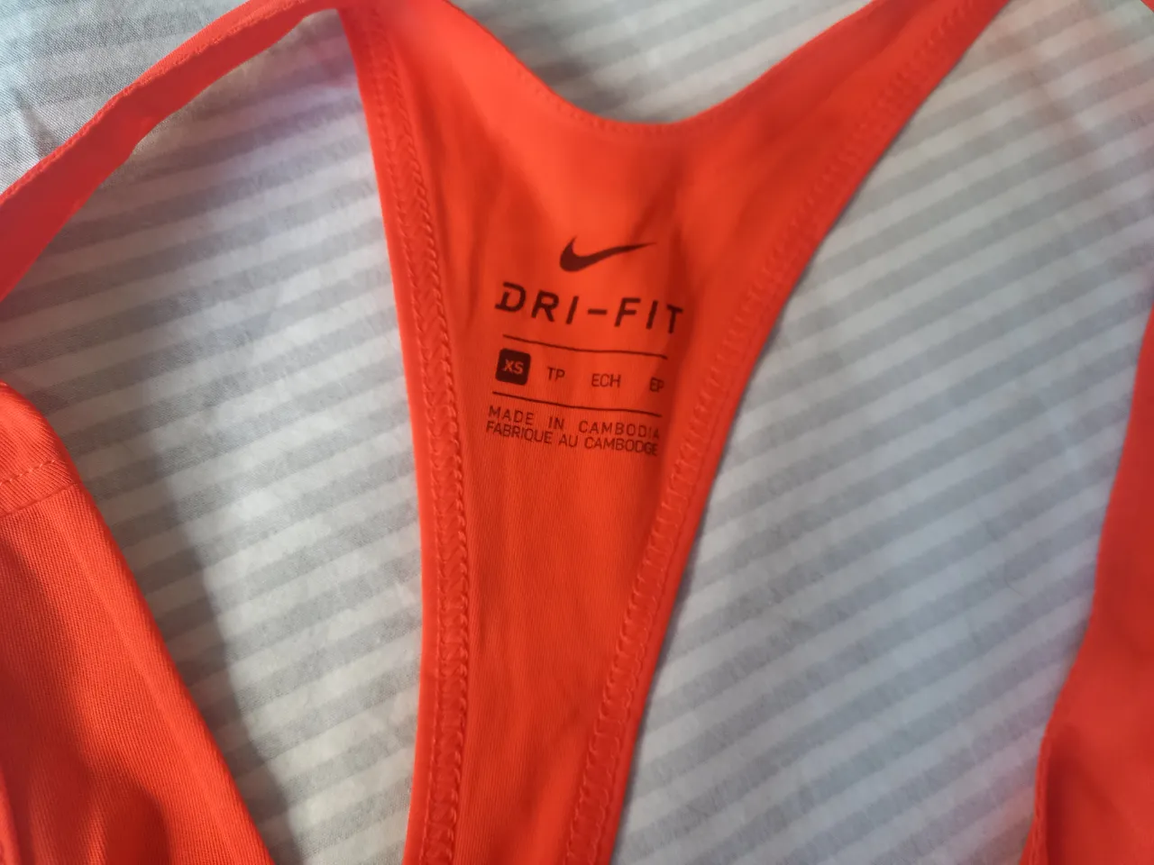 Musculosa Nike - imagen 2