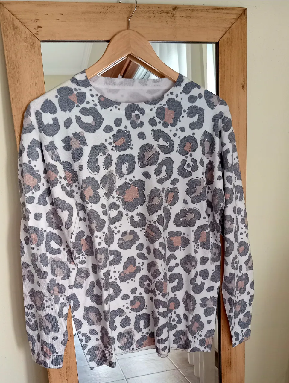 Sweater Sin marca. - imagen 1