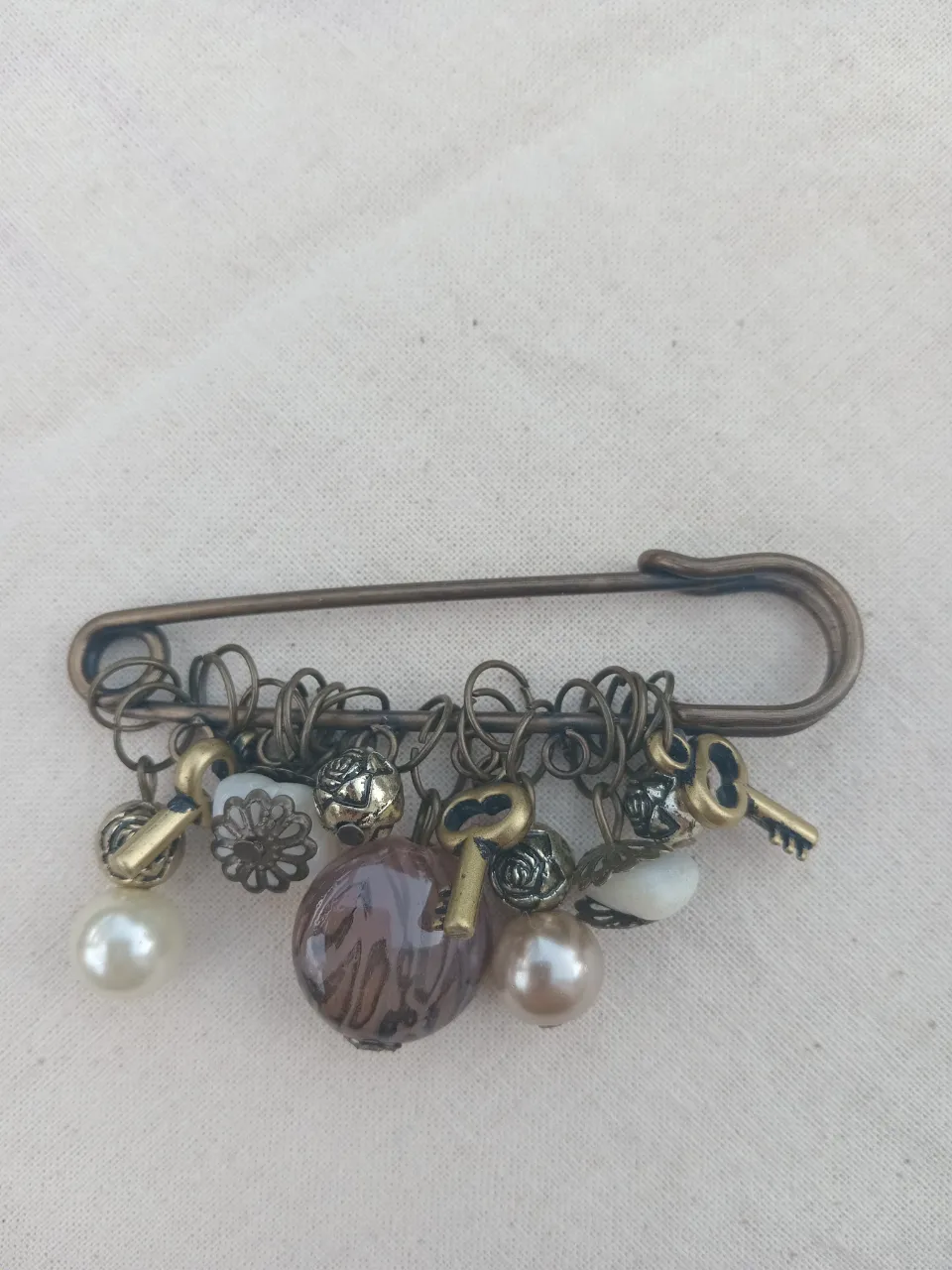 Broche Sin marca - imagen 1