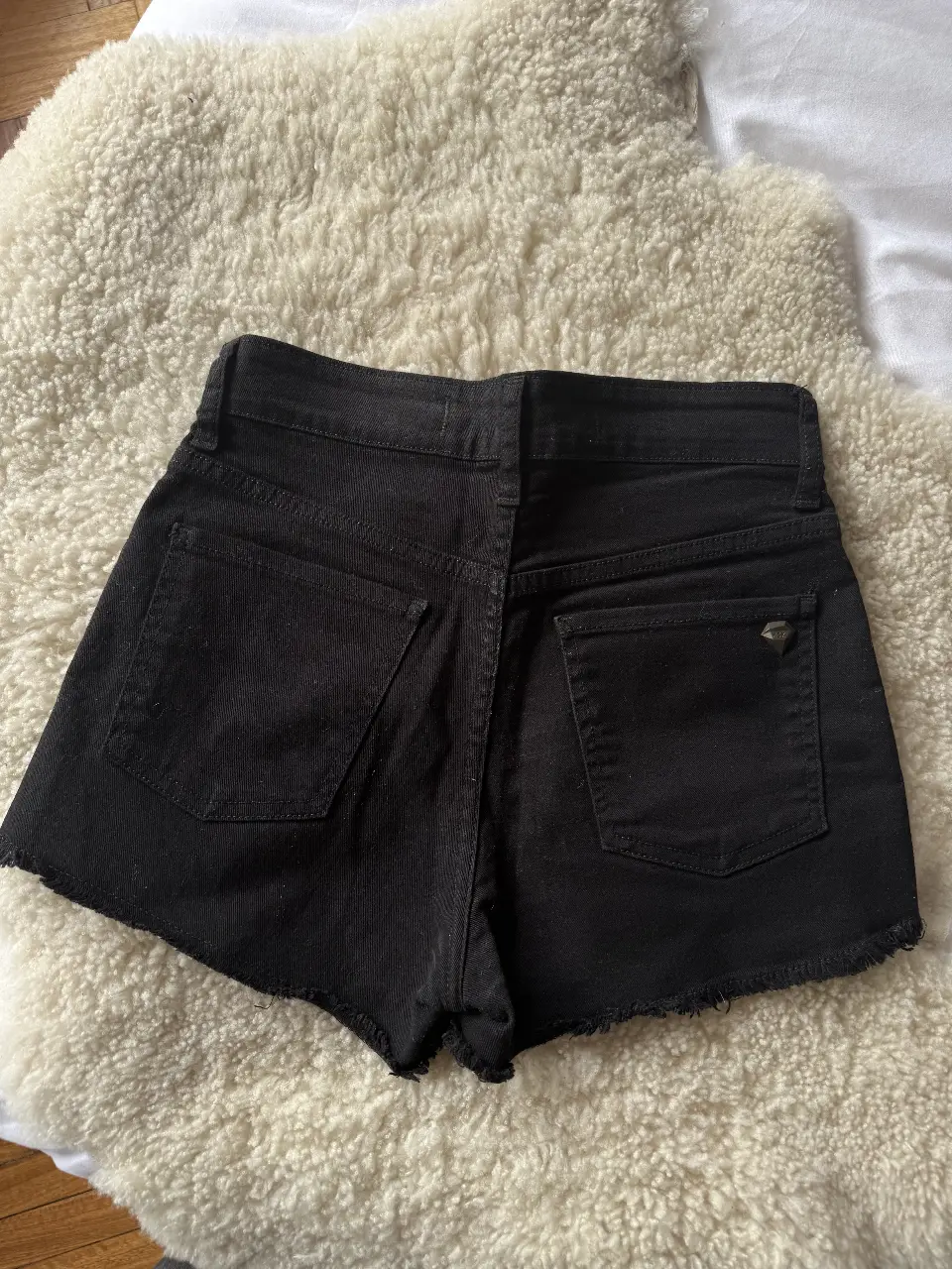 Short Kosiuko - imagen 2