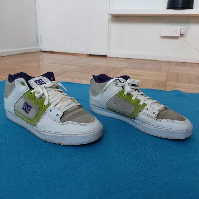 DC Shoes