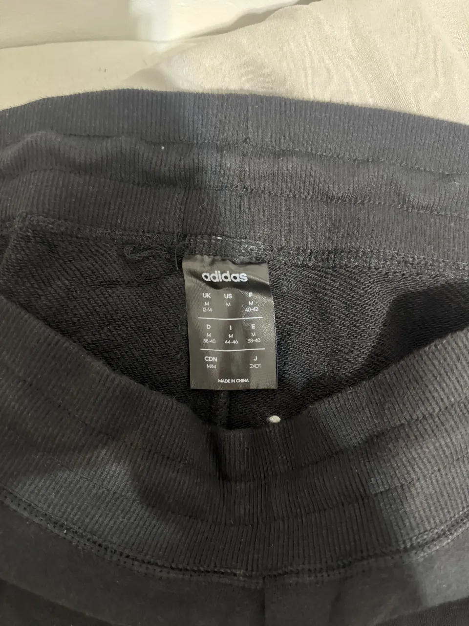 Pantalón adidas - Vista 3