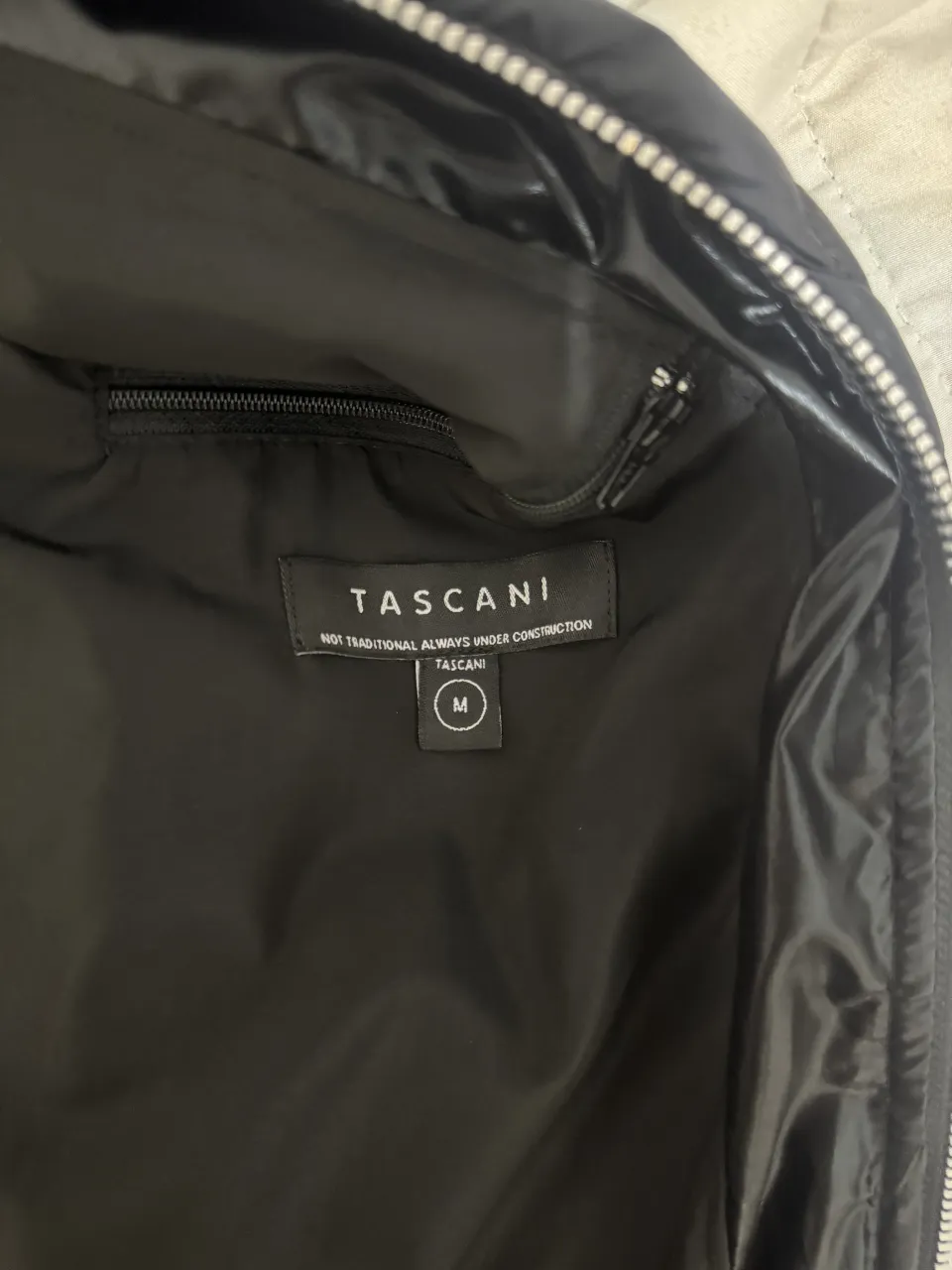 Buzo Tascani - imagen 4