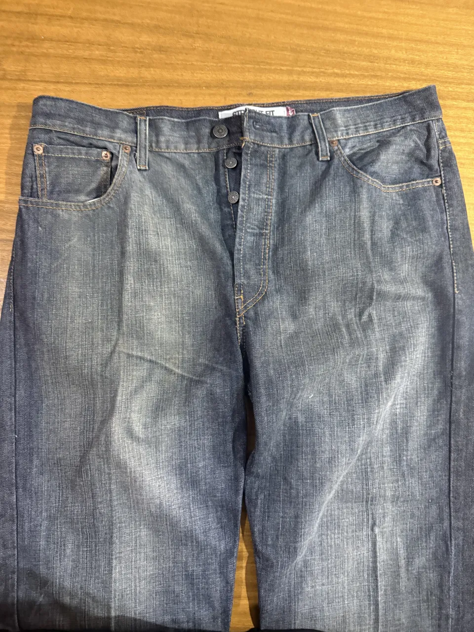 Jean Levi's - imagen 1