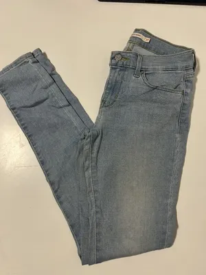 Levi's