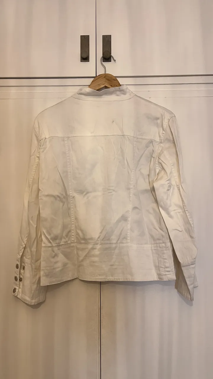 Campera A ≠ - imagen 4