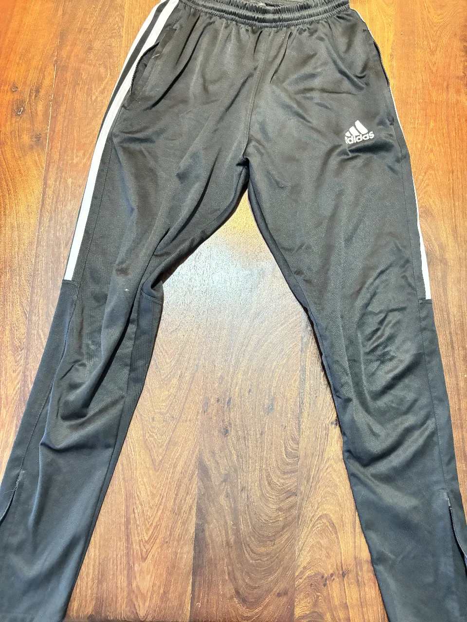 Pantalón adidas - imagen 1