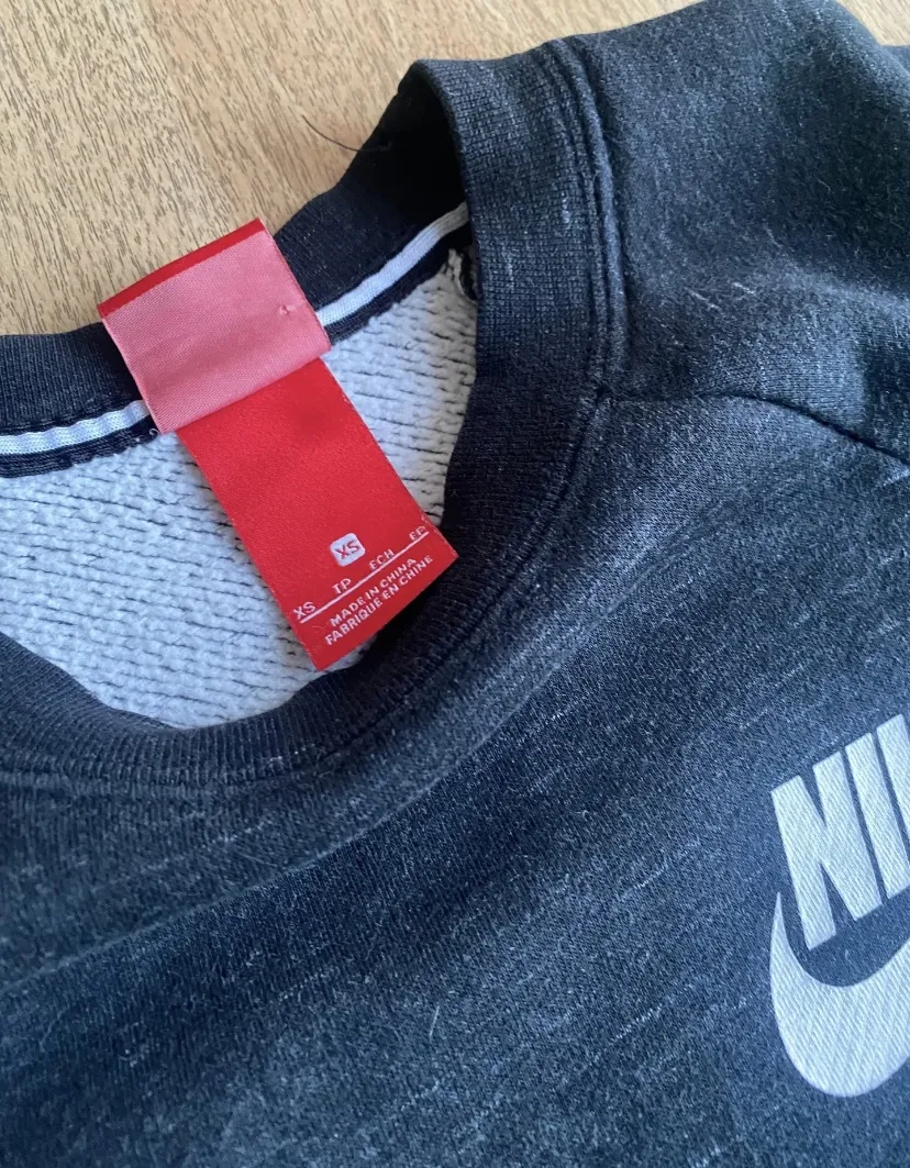 Buzo Nike miniatura 4