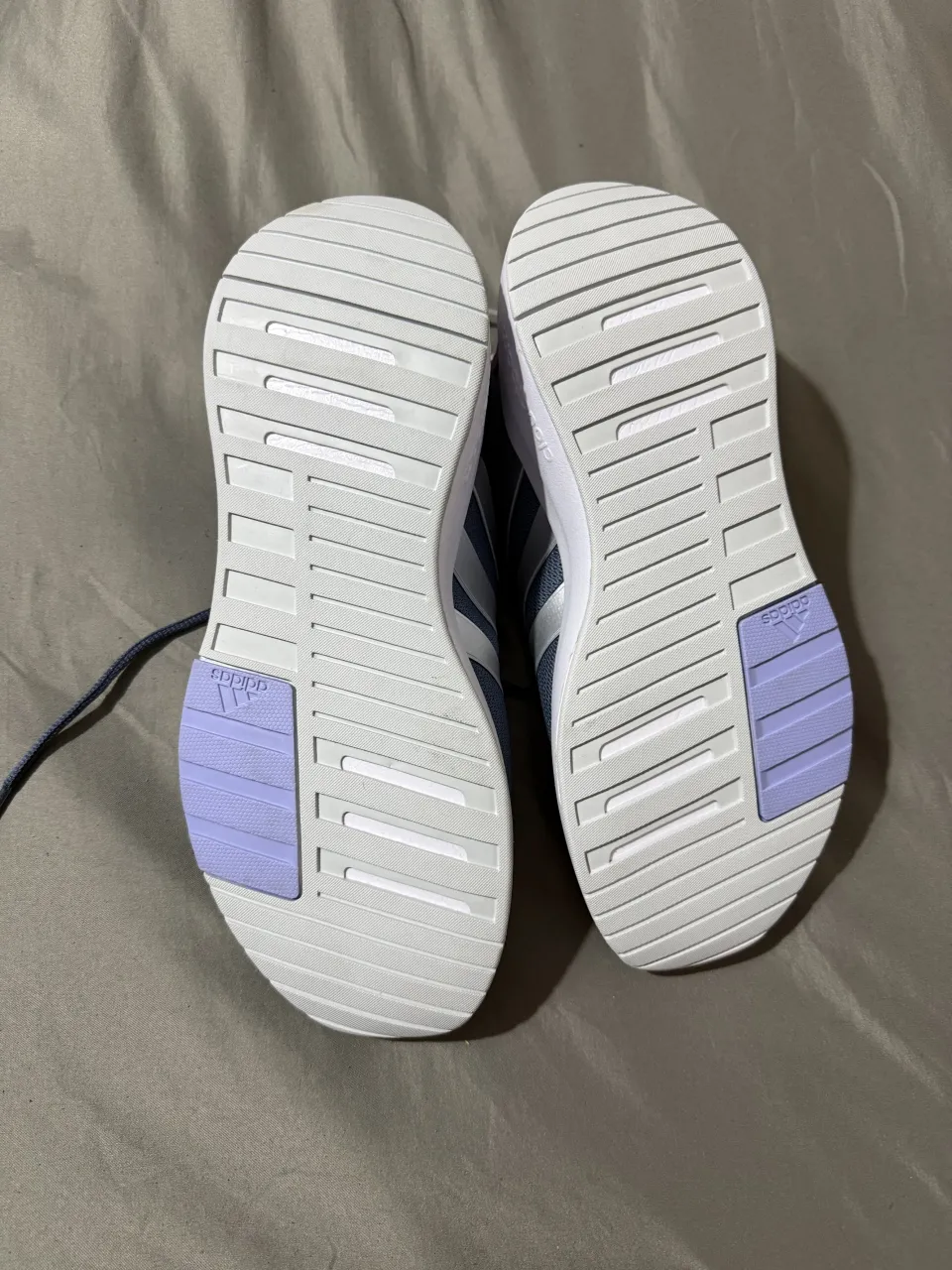 Zapatillas adidas - imagen 3