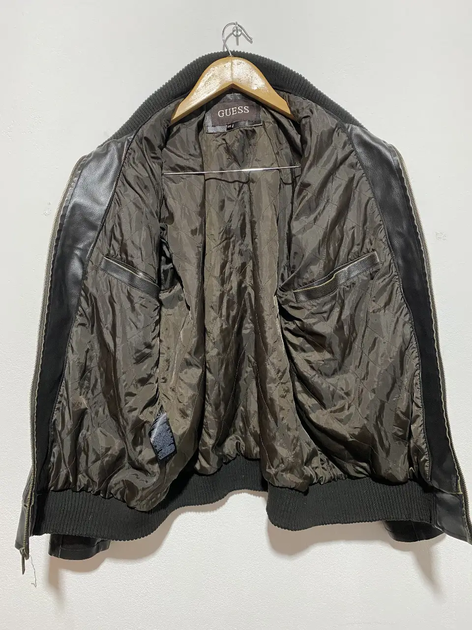 Campera GUESS - imagen 4