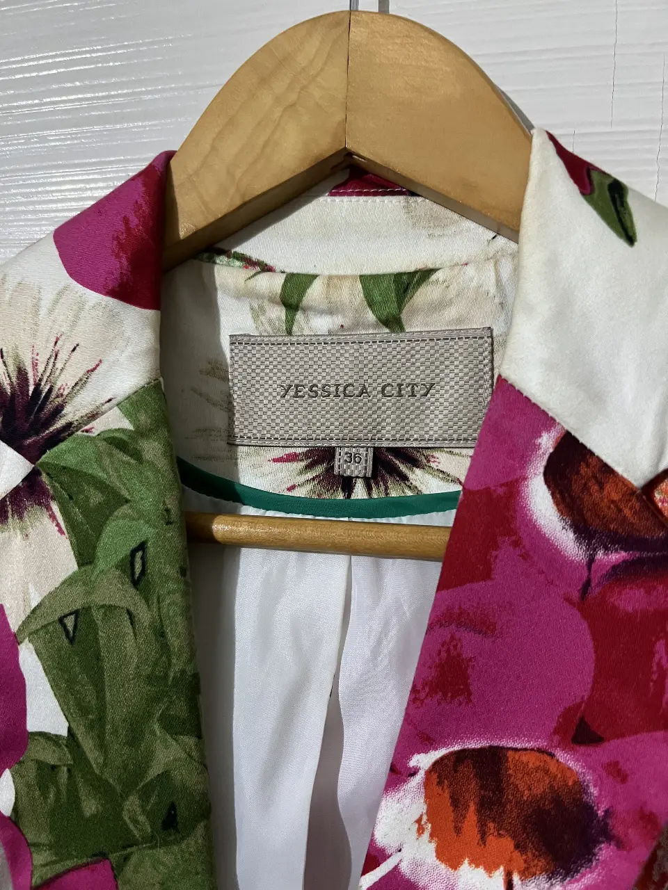 Blazer Yesica city - imagen 2