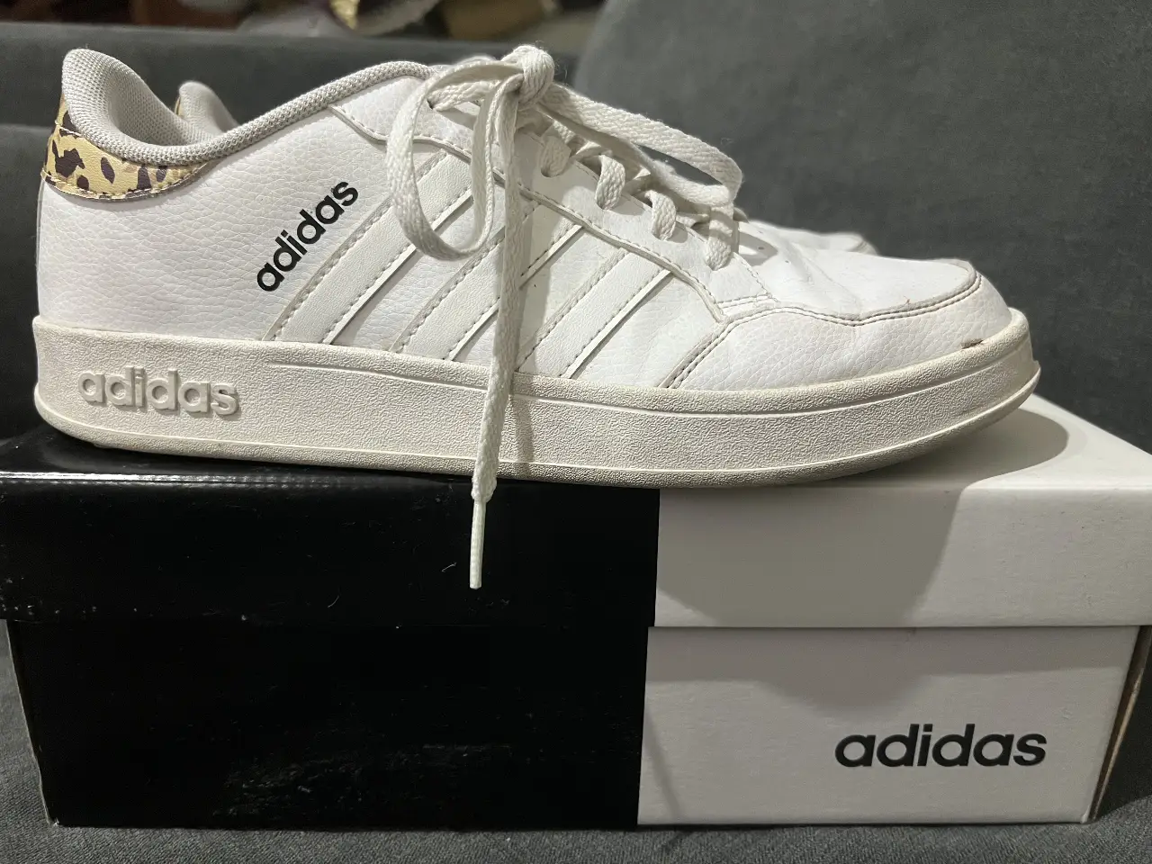 Zapatillas adidas - imagen 2