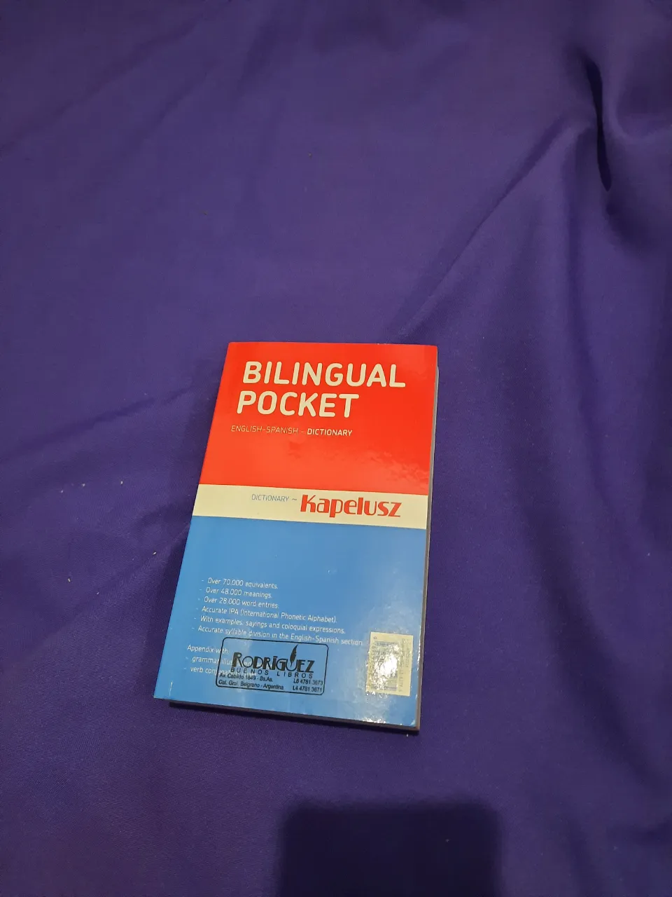 Diccionario bilingüe inglés-español, español-inglés. Pocket edition.