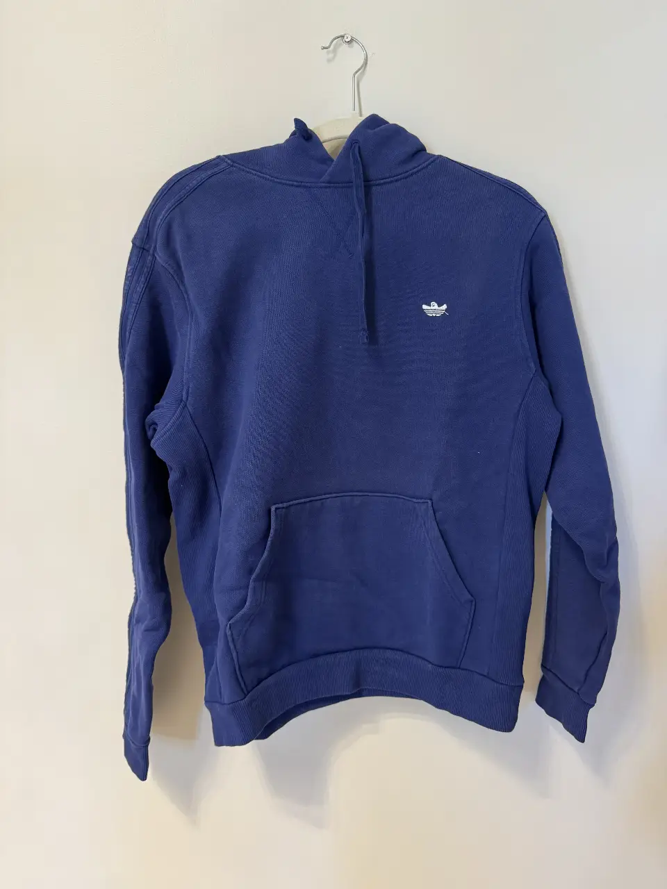 Buzo adidas