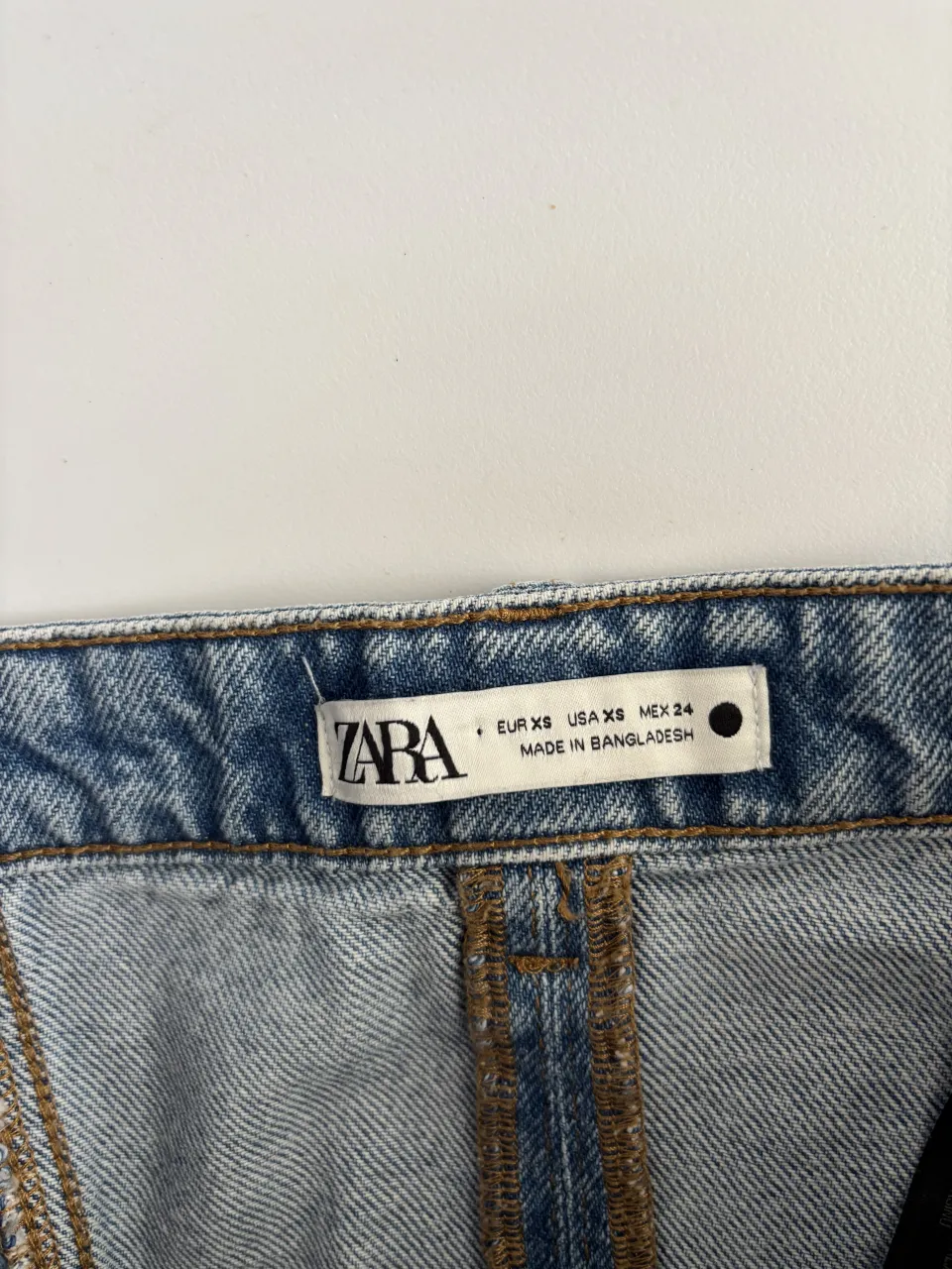 Top Zara - Vista 3